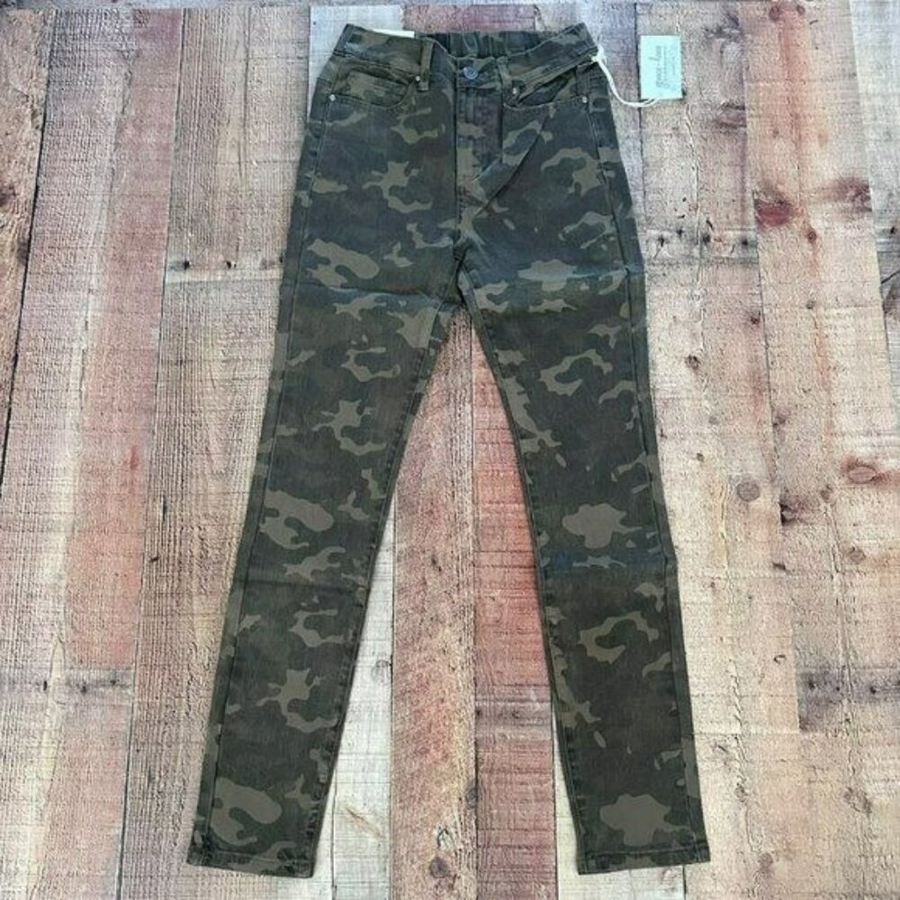 Grace & Lace camo stretch straight leg pants women's small